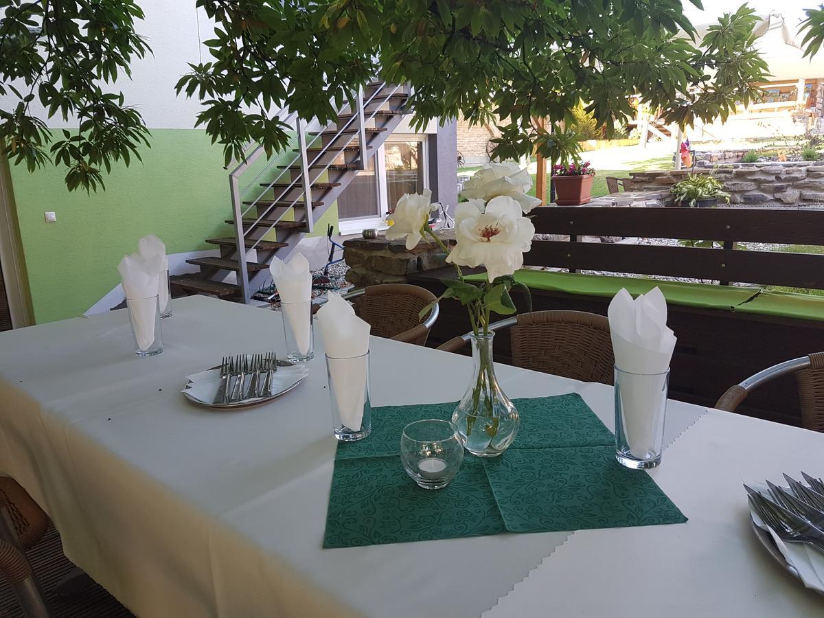 Agropenzion 7Divov Dolna Krupa Εξωτερικό φωτογραφία