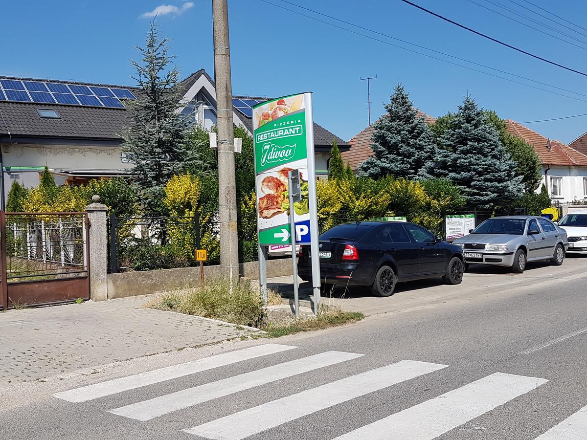 Agropenzion 7Divov Dolna Krupa Εξωτερικό φωτογραφία