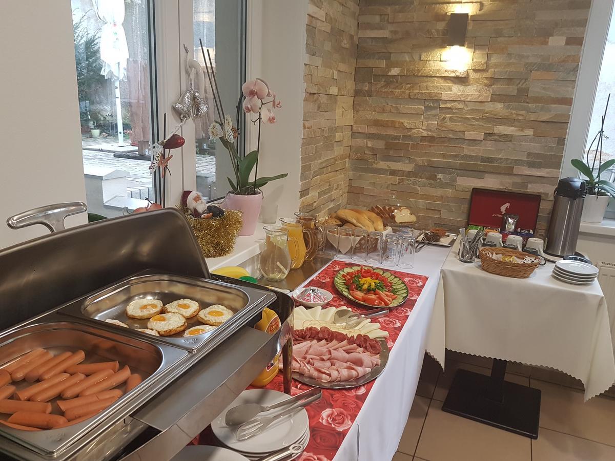 Agropenzion 7Divov Dolna Krupa Εξωτερικό φωτογραφία
